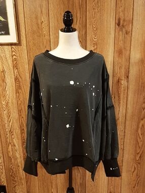 🥀🍓NWT Blue Velvet Black Mineral-Washed Splatter Sweatshirt (XL)🥀